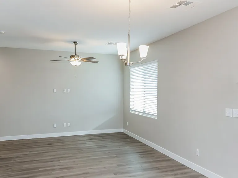 5428 Funks Grove Ln — Photo 5