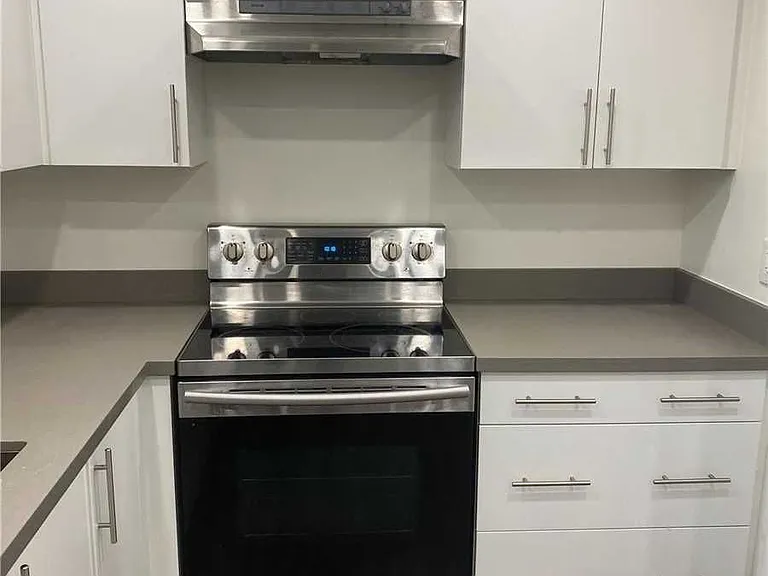 46 Tewsley Pl #LOWER LEVEL — Photo 5