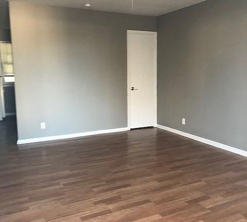 5th image of 5823 E 9th St