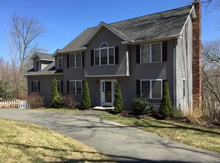 10 Egypt Ln, Clinton, CT 06413