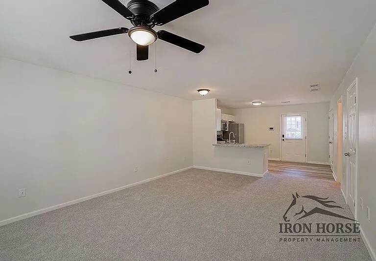 105 Westchester Dr #A8 — Photo 3