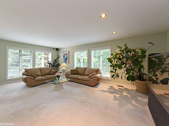 3rd image of 21066 W Woodbury Ct
