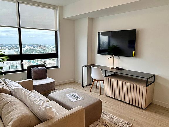 4th image of 225 N Miami Ave #3406