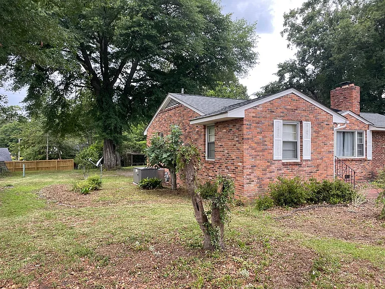 106 Silver Bluff Rd — Photo 50