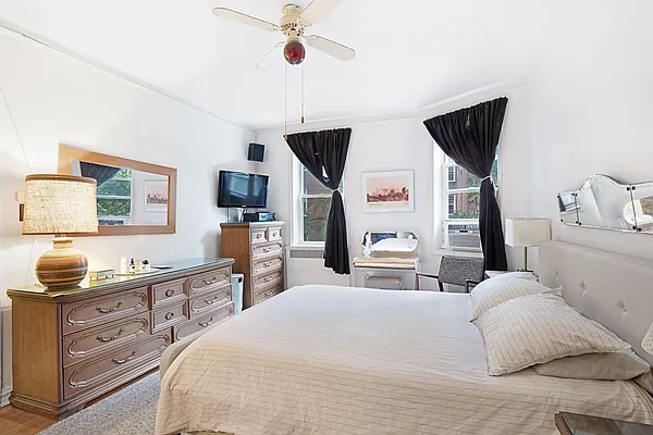 Sold by Compass | media 16