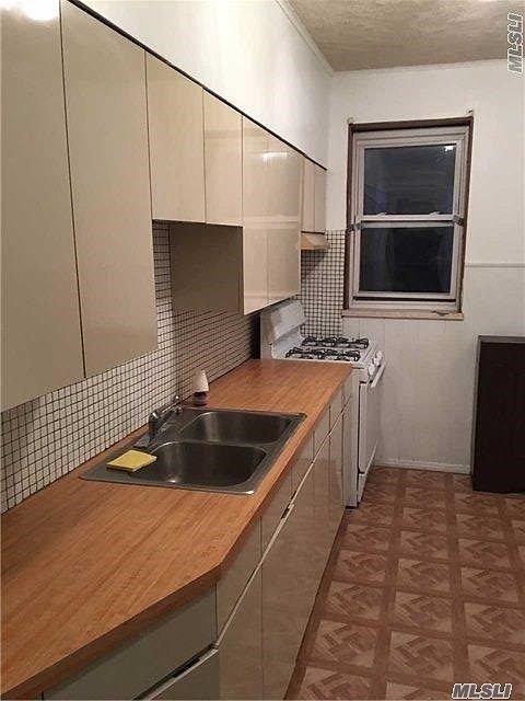 1st image of 2369 26th St
