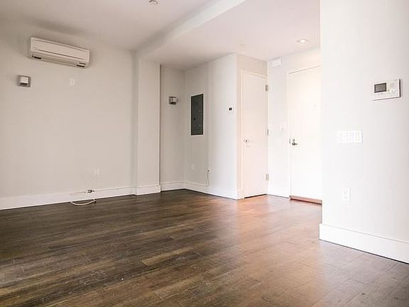 007_146_Meserole_Street__2bed-6