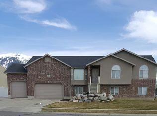 322 Country Bend Rd, Farmington, UT 84025