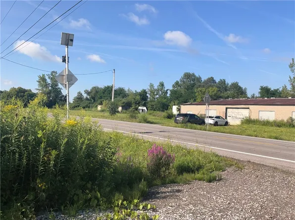 2738 Smith Rd, Canandaigua, NY 14424