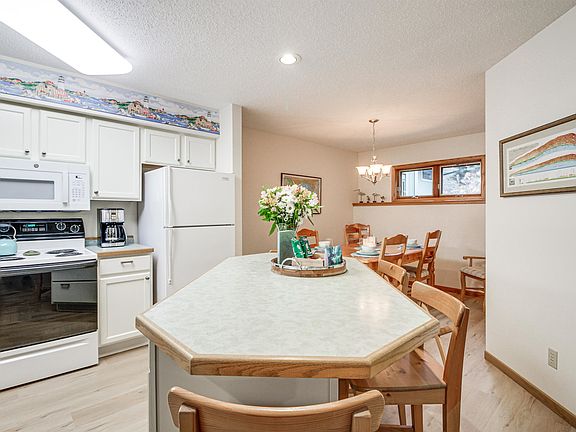 4th image of 6508 Aspenwood Dr #6508
