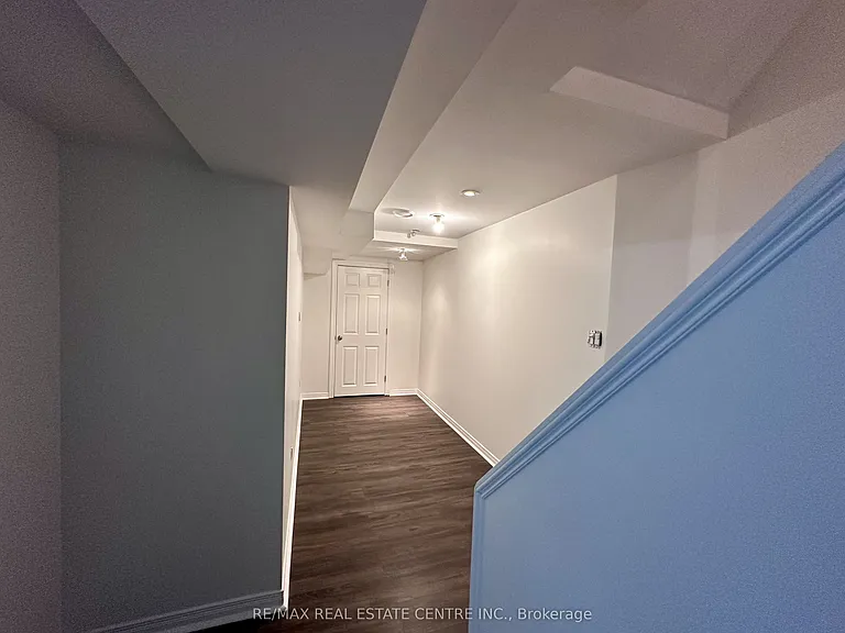 5673 Flora Dr — Photo 17