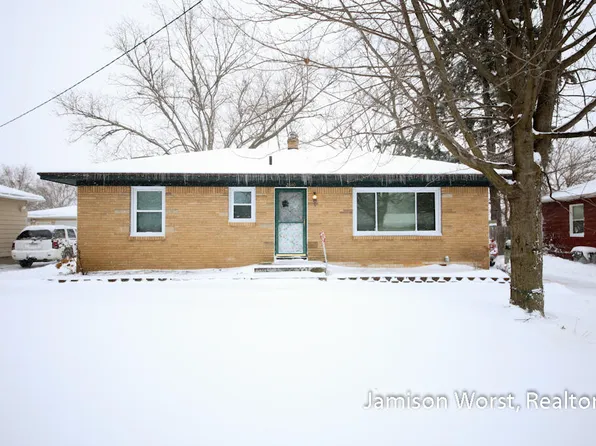 2840 Meyer Ave SW, Wyoming, MI 49519