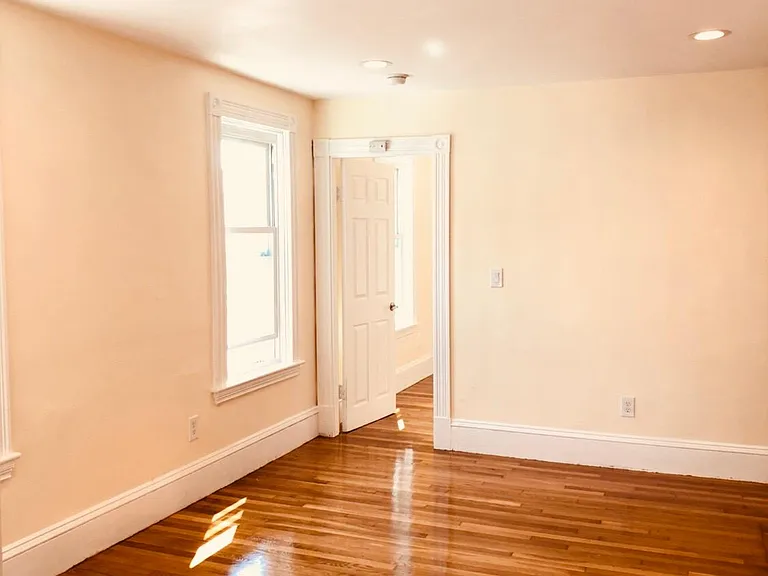 12 Shawmut St #2 — Photo 11
