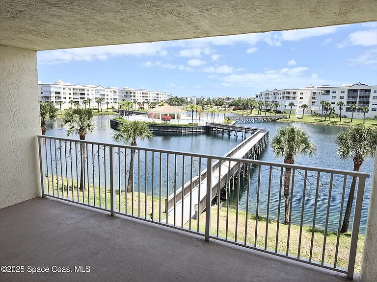 8921 Lake Dr #304 — Photo 53