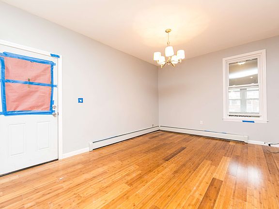 5th image of 953 E 228th St