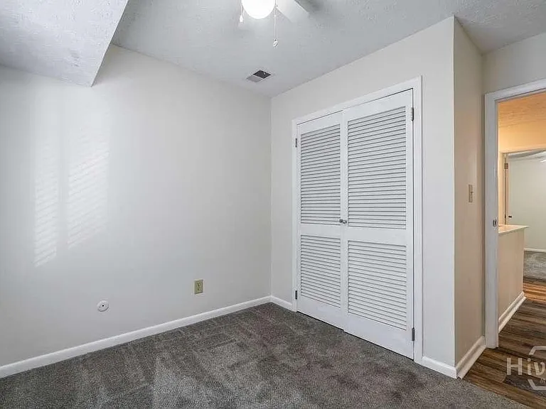 108 Fernbanks Ct — Photo 21