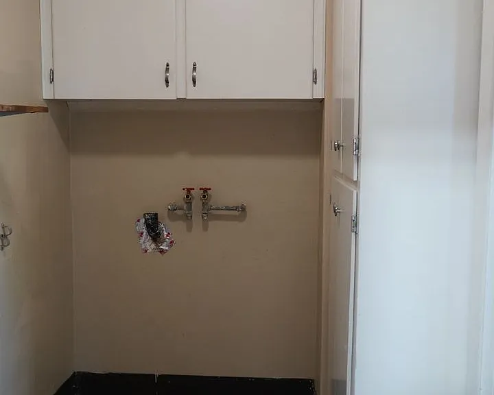2703 R St — Photo 13