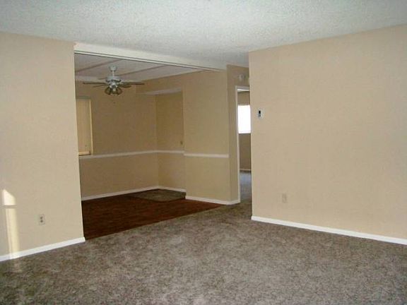 Liv Rm from Front door