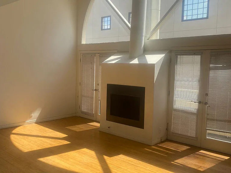 136 S Clark Dr #8 — Photo 1
