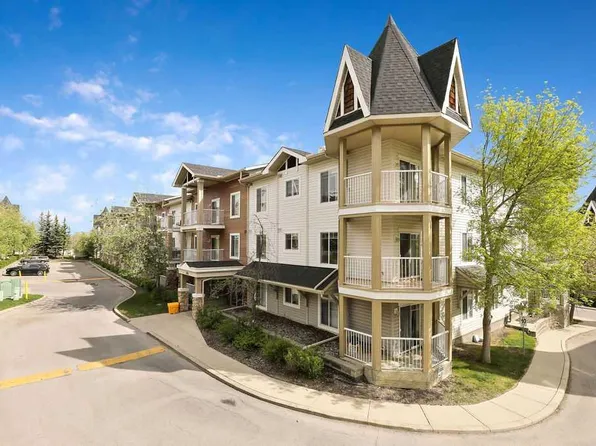 70 W Panamount Dr NW #3313, Calgary, AB T3K 6G8