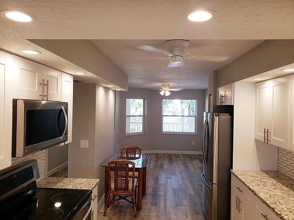 5th image of 7333 Granville Dr #203