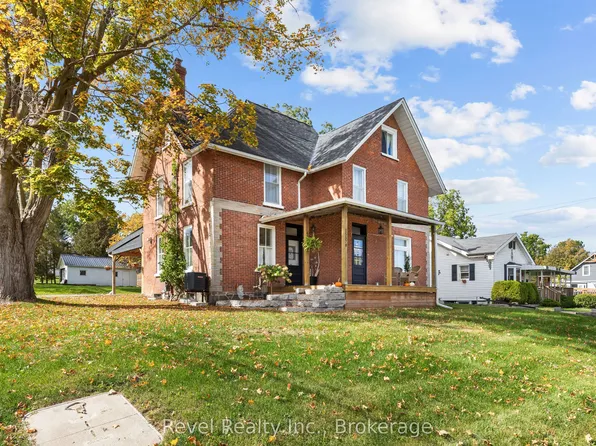 15578 Simcoe St, Scugog, ON L9L 1M2