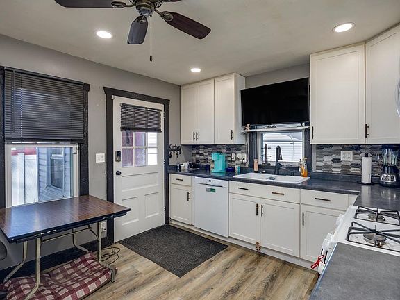 4th image of 1023 Black Bridge Road