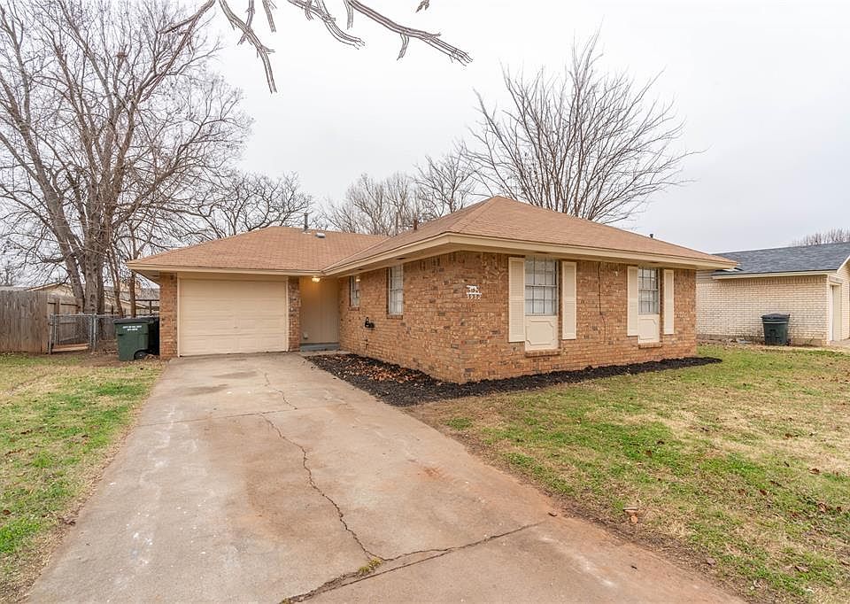 1st image of 3932 Hartline Dr