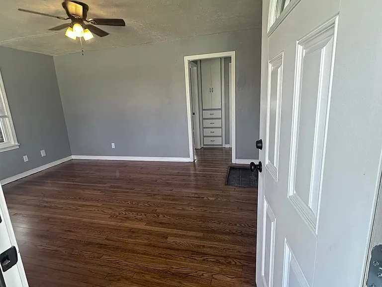 837 W Moore Ave — Photo 17