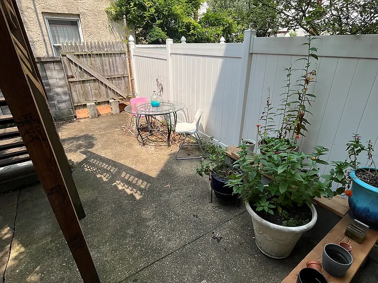 Private Courtyard