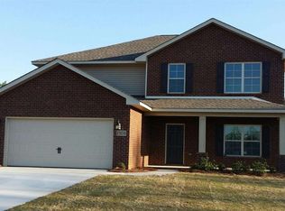 1304 Crown Pointe Dr NE, Hartselle, AL 35640