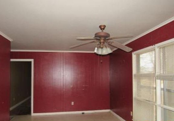 5th image of 6 Cloverdale Blvd