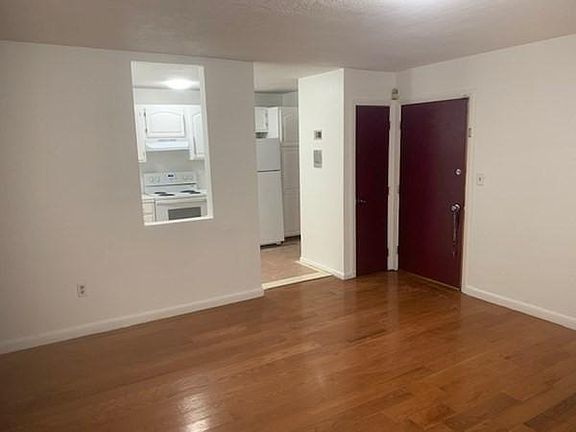 2nd image of 590 American Legion Hwy APT 5