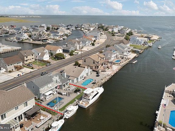 2nd image of 1013 Capstan Dr