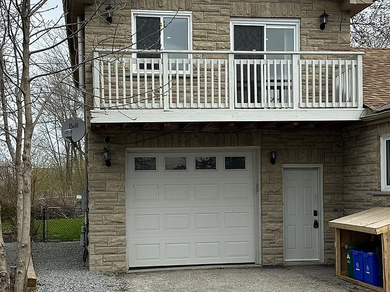 210 Ways Bay Dr #UPPER — Photo 2