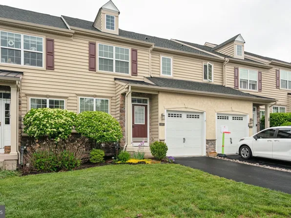 3264 Brookside Dr, Furlong, PA 18925