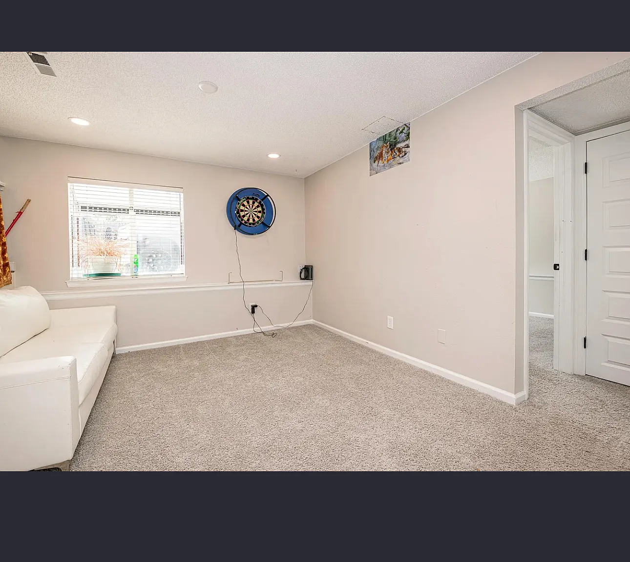 3 bed, 1399 sqft, $3,400 — Photo 2