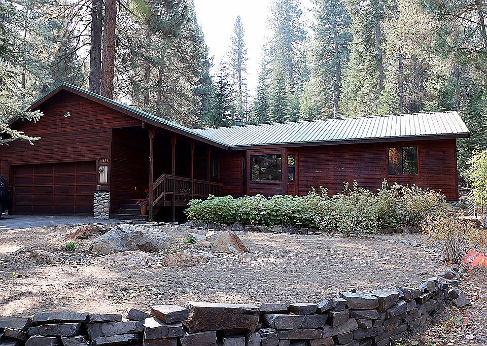 1st image of 10584 Pine Cone Dr