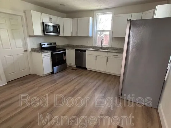 421 Washington Ave, Lancaster, OH 43130