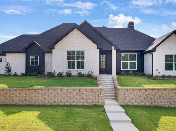 997 Malla Rd, Lindale, TX 75771