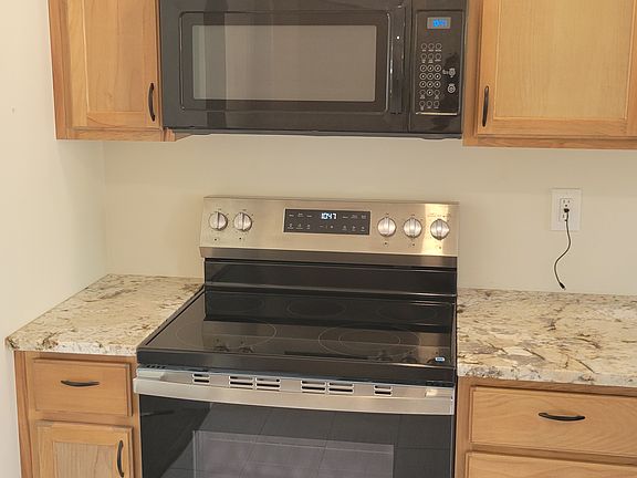 4th image of 105 Westline Dr