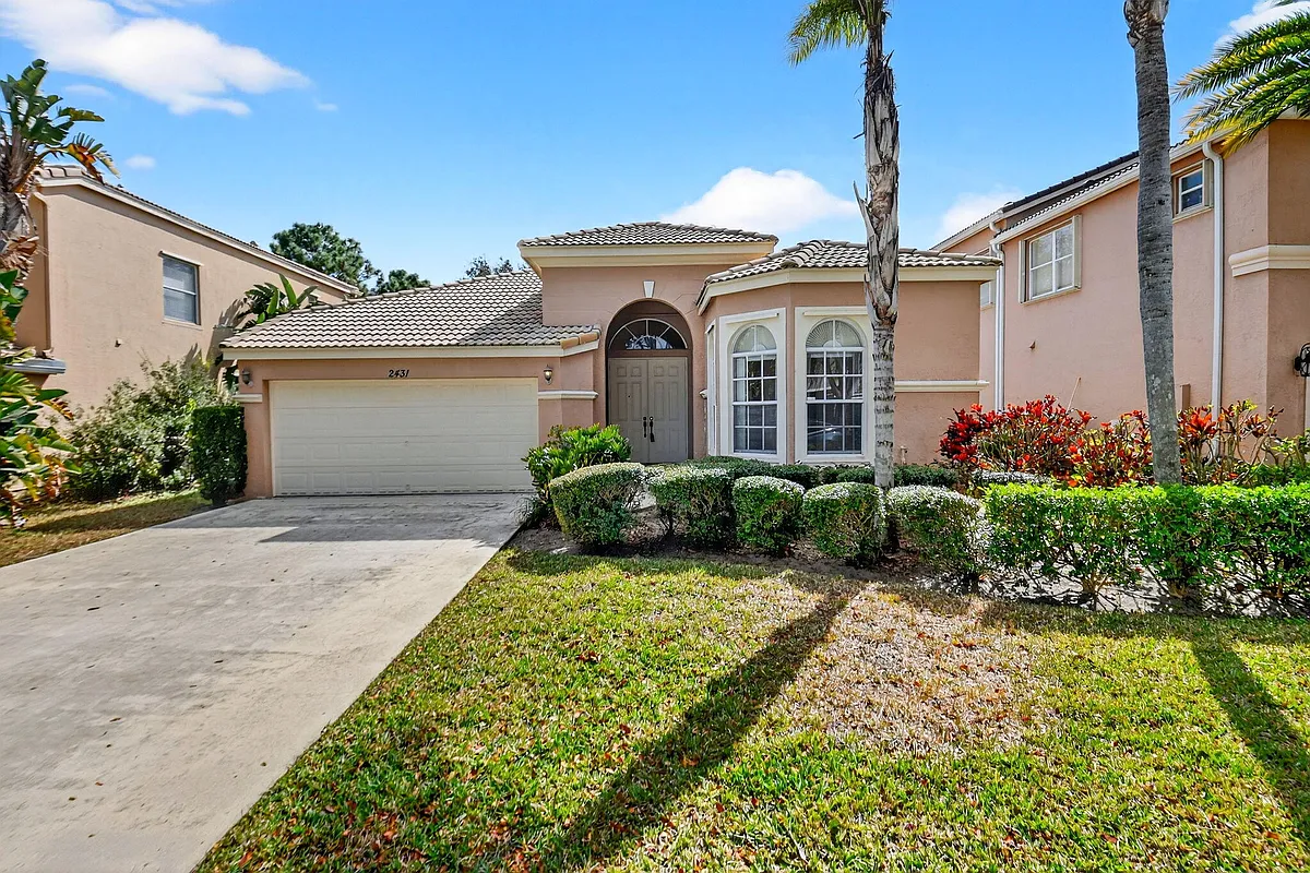 Building Photo - 2431 Westmont Dr