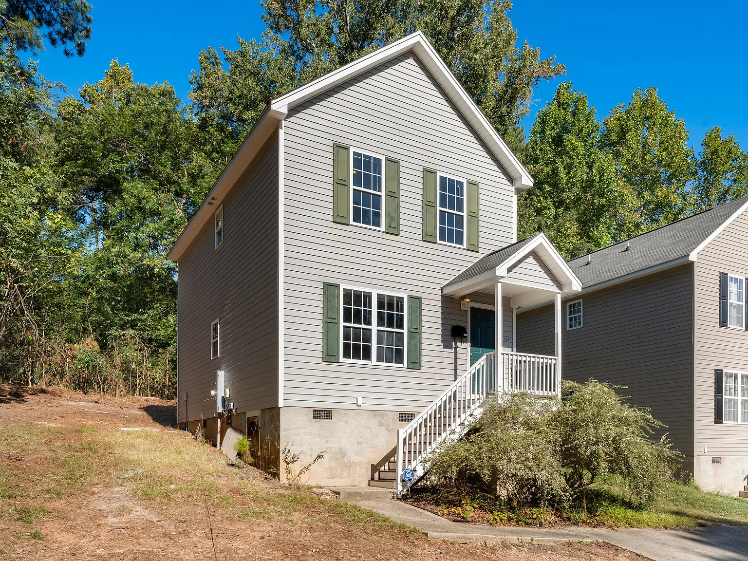 3 bed, 2.5 bath, 1320 sqft, $1,550 — Photo 1