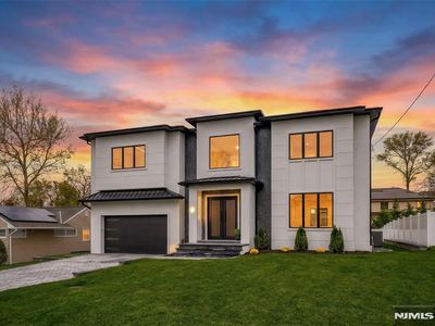 234 Vivien Ct, Paramus, NJ, 07652