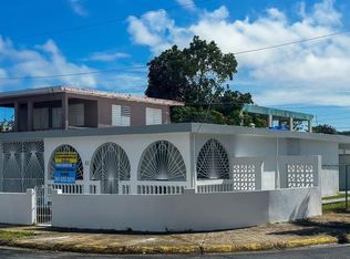 Urb Villa Criollos Calle #7, Caguas, PR 00725