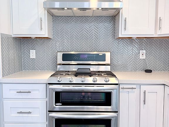 4th image of 651 Santos Ct