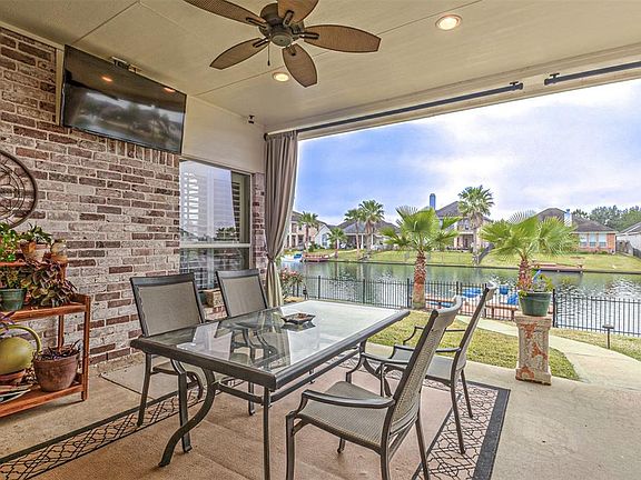 3rd image of 17831 Avalon Point Ct