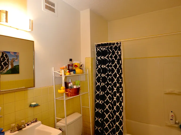 186 Beacon St #A — Photo 7