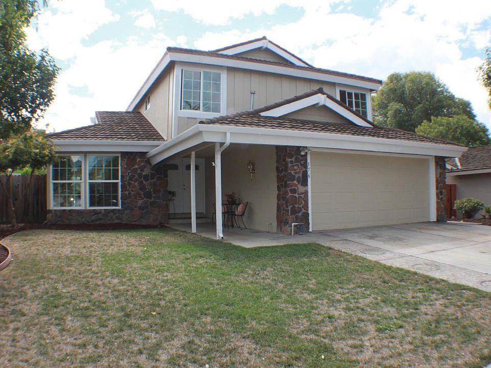 1st image of 376 Los Pinos Way