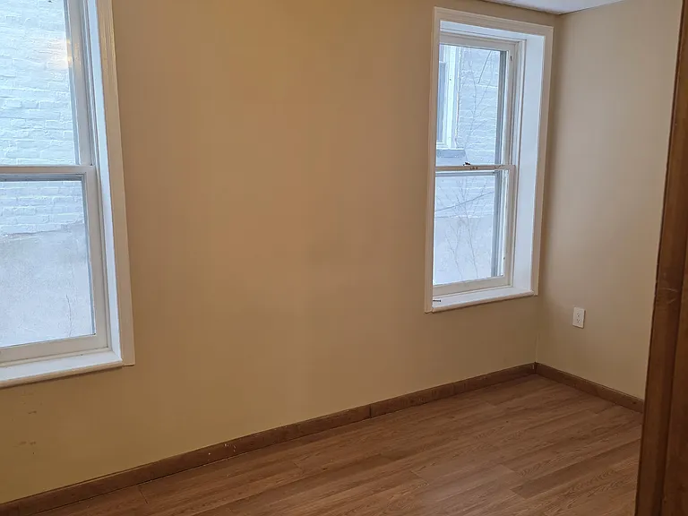 9-11 Hamilton St #11-1 — Photo 5